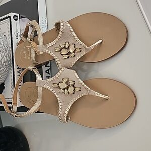 Jack Roger's Gold Maci Thong Sandal. Size 9.5